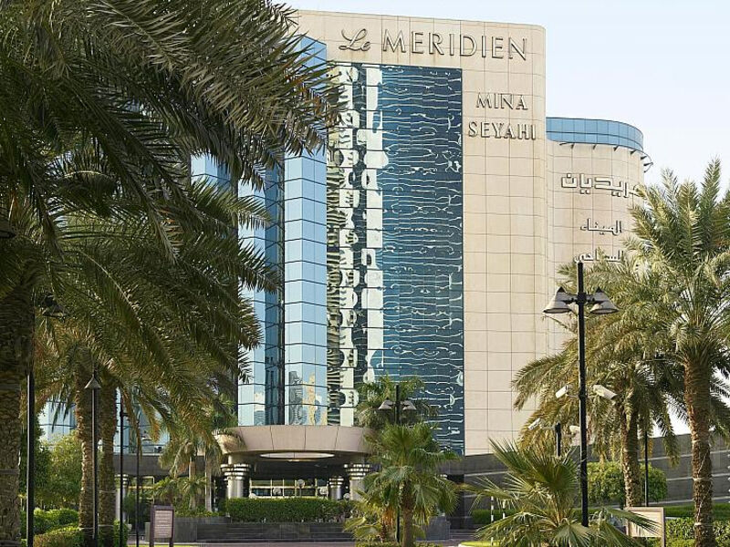 Le Meridien Mina Seyahi Beach