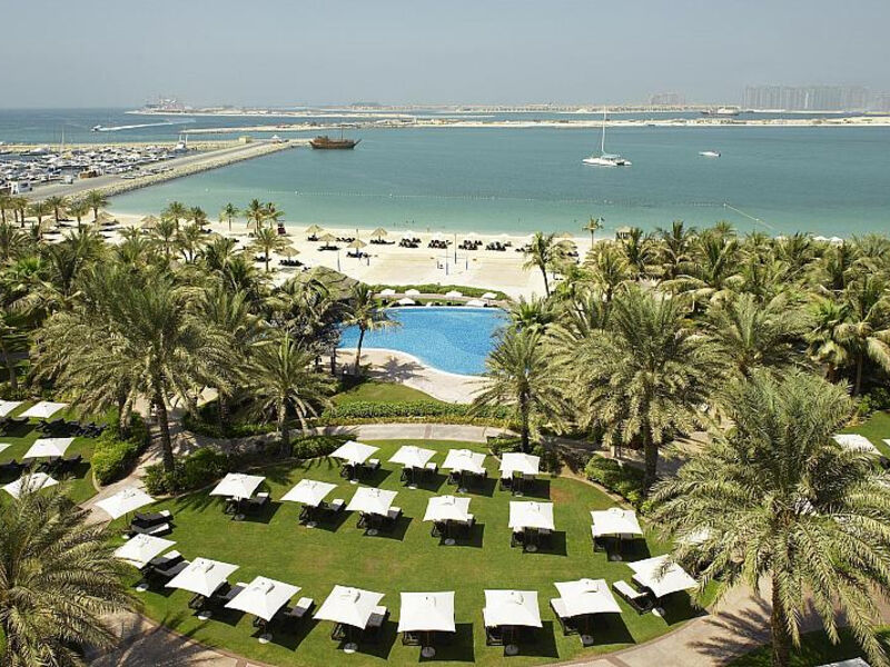 Le Meridien Mina Seyahi Beach