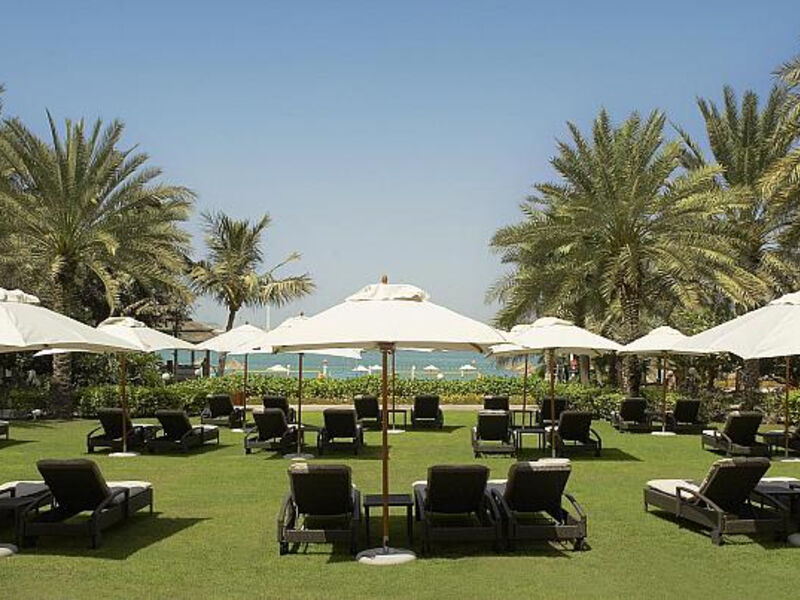 Le Meridien Mina Seyahi Beach