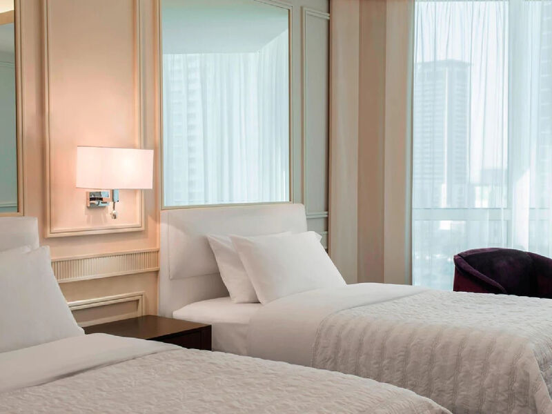 Le Meridien Mina Seyahi Beach Resort & Marina