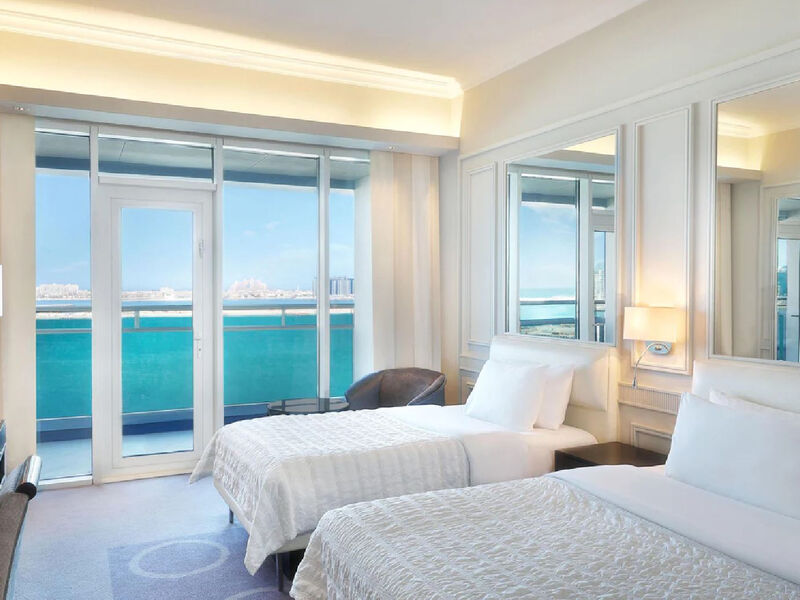 Le Meridien Mina Seyahi Beach Resort & Marina