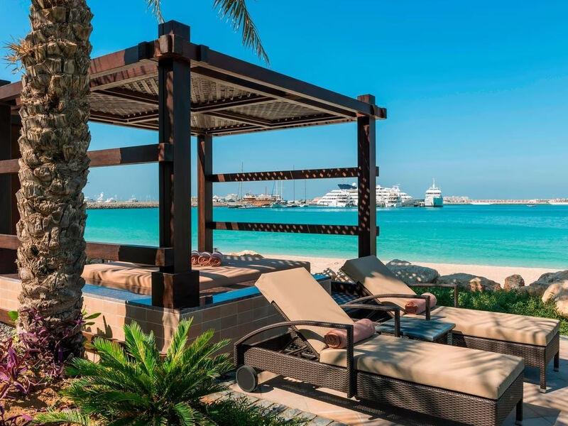 Le Meridien Mina Seyahi Beach Resort & Marina