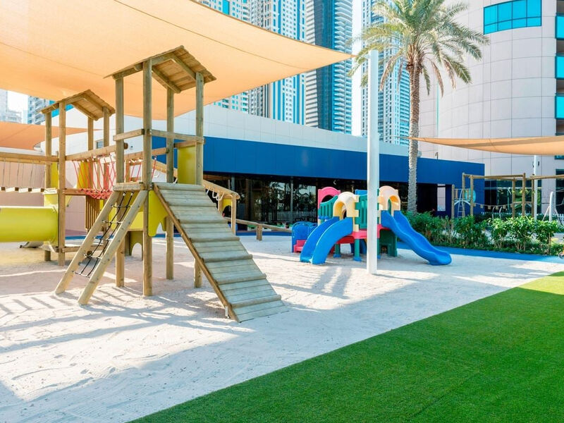 Le Meridien Mina Seyahi Beach Resort & Marina