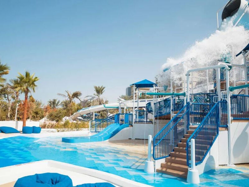 Le Meridien Mina Seyahi Beach Resort & Marina