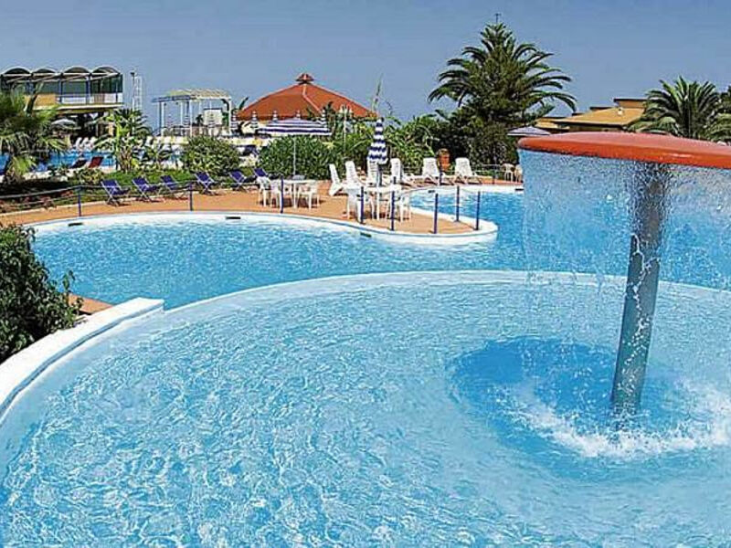 Le Pace Residence