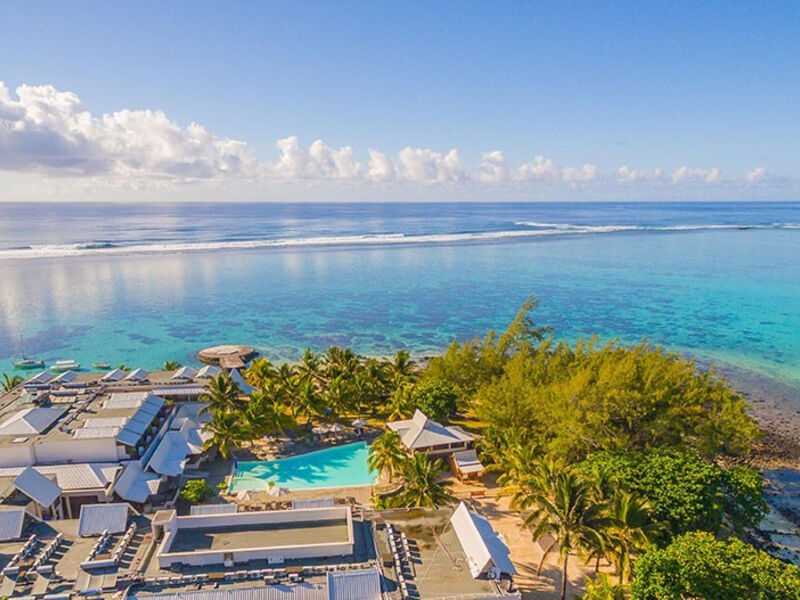 Le Peninsula Bay Beach Resort & Spa