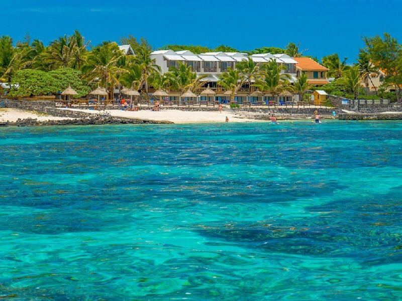 Le Peninsula Bay Beach Resort & Spa