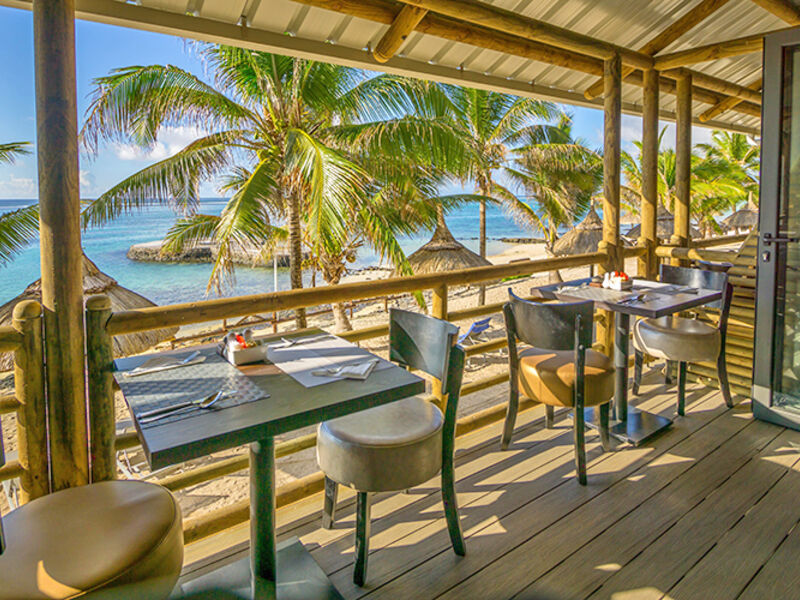 Le Peninsula Bay Beach Resort