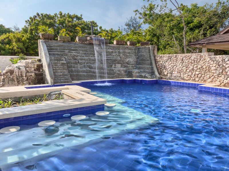 Leopard Beach Resort & Spa
