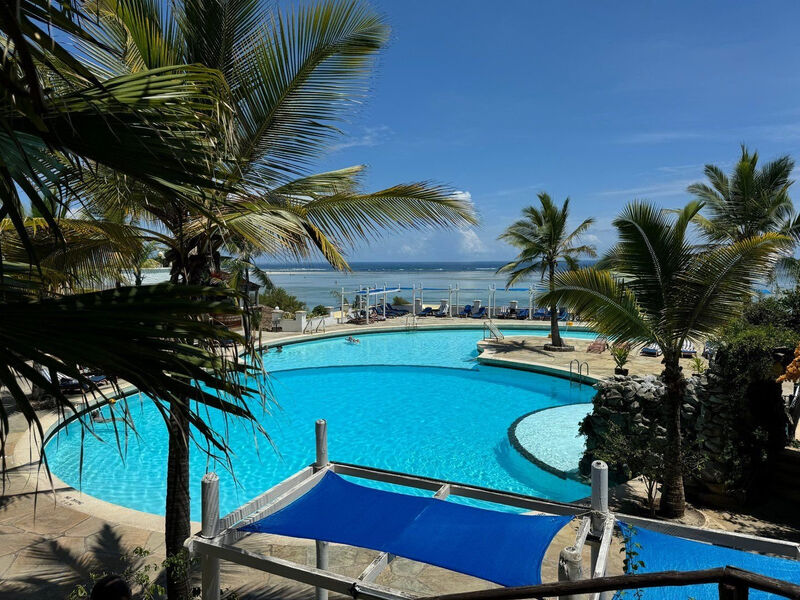 Leopard Beach Resort & Spa