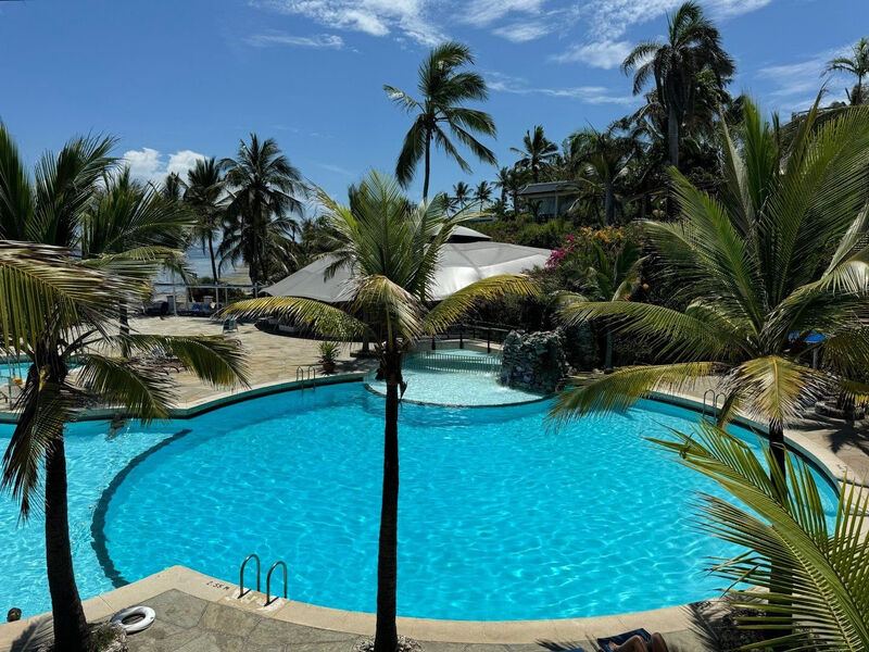 Leopard Beach Resort & Spa