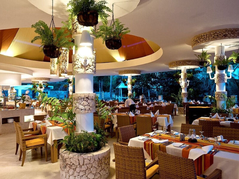 Leopard Beach Resort & Spa