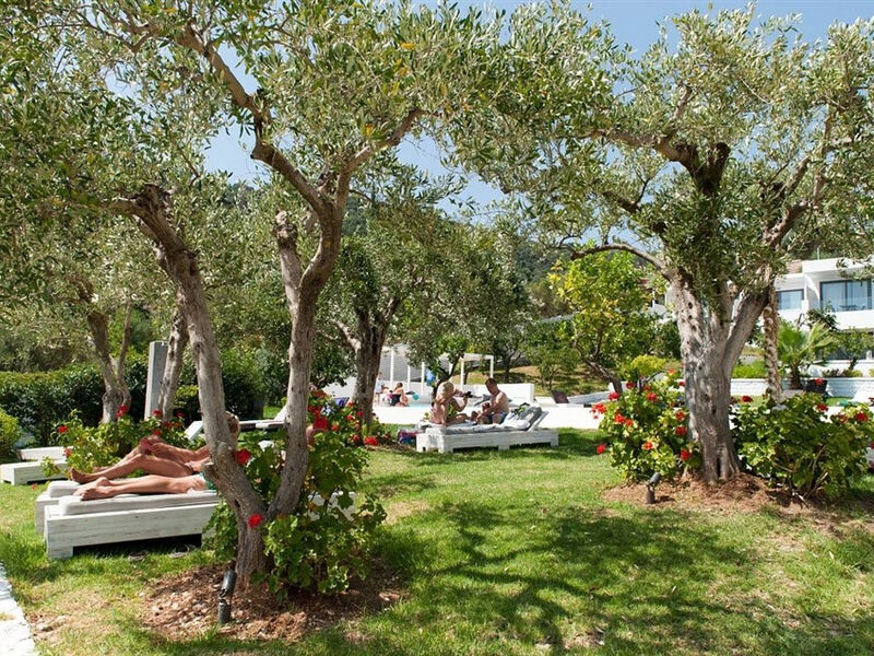 Lichnos Beach
