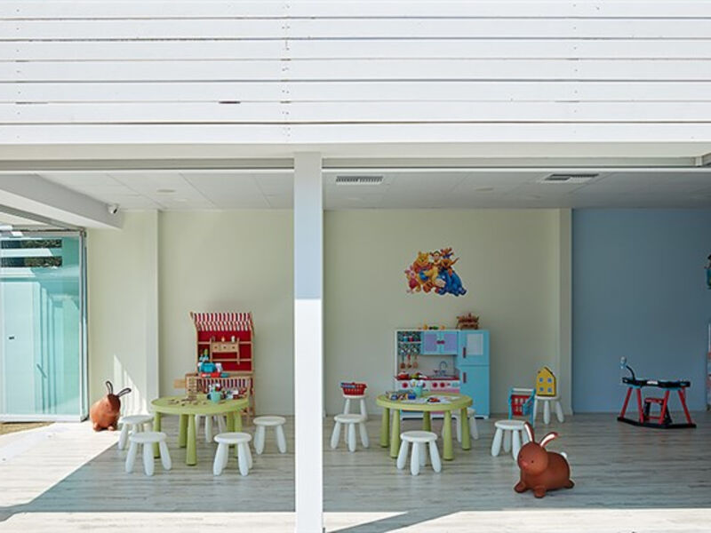 Lichnos Beach & Suites
