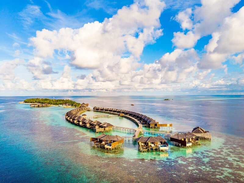 Lily Beach Resort & Spa At Huvahendhoo