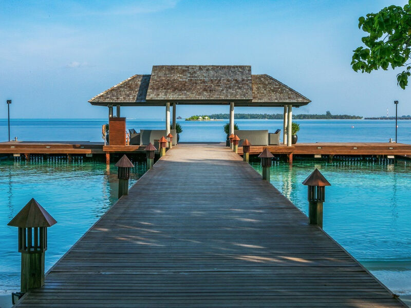 Lily Beach Resort & Spa At Huvahendhoo