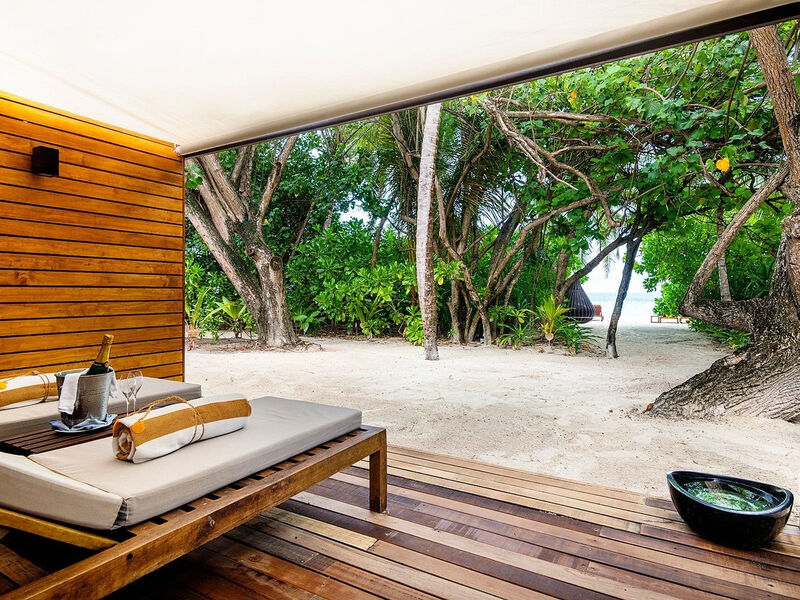 Lily Beach Resort & Spa At Huvahendhoo