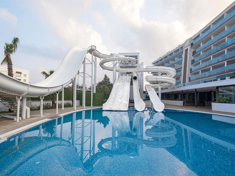 Limak Lara De Luxe Hotel&Resort