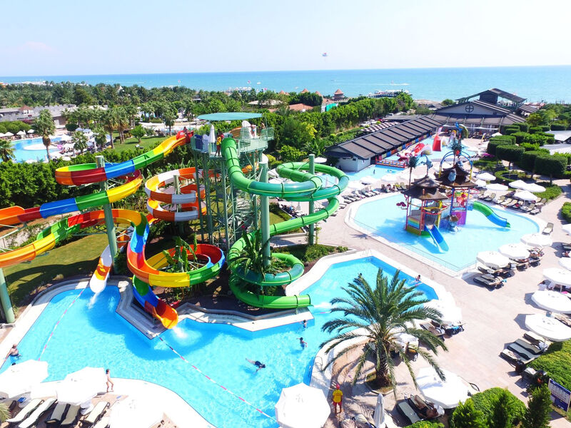 Limak Lara De Luxe Hotel & Resort