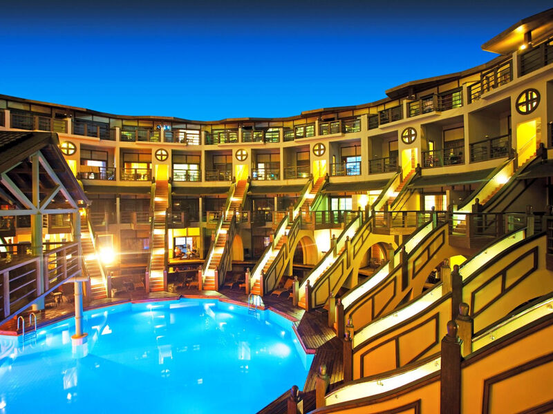 Limak Lara De Luxe Hotel & Resort