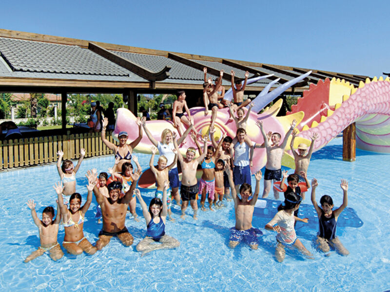 Limak Lara De Luxe Hotel & Resort
