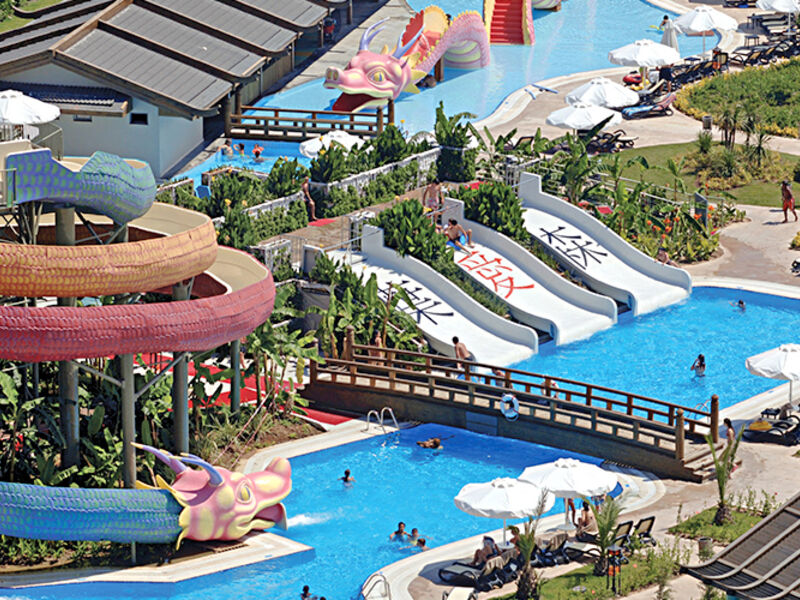 Limak Lara De Luxe Hotel & Resort