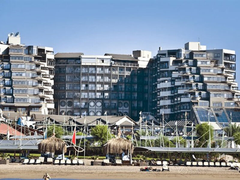 Limak Lara De Luxe Hotel & Resort