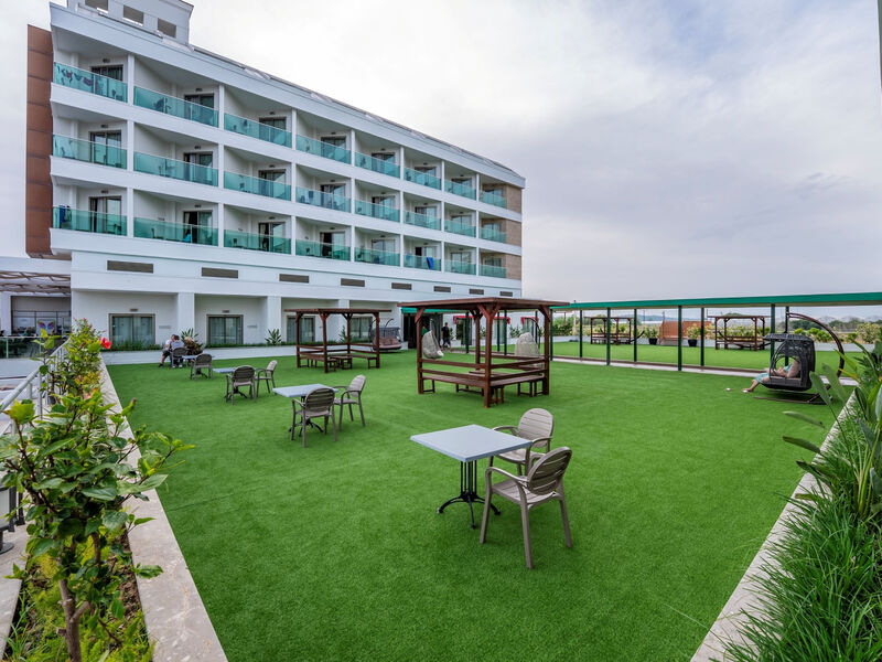 Linda Sunny Beach