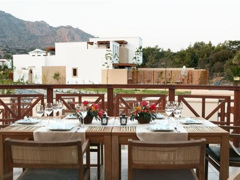 Lindian Village Curio Collection by Hilton 