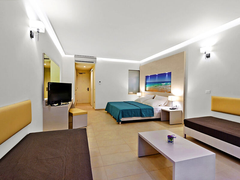 Lindos White Hotel & Suites