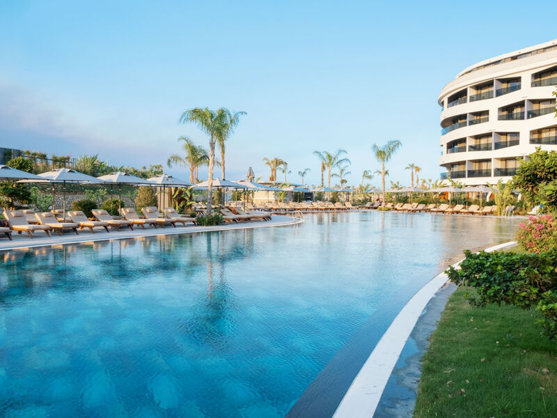 Liu Resorts