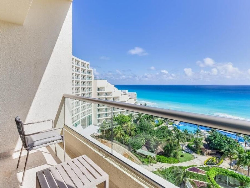 Live Aqua Beach Resort Cancun