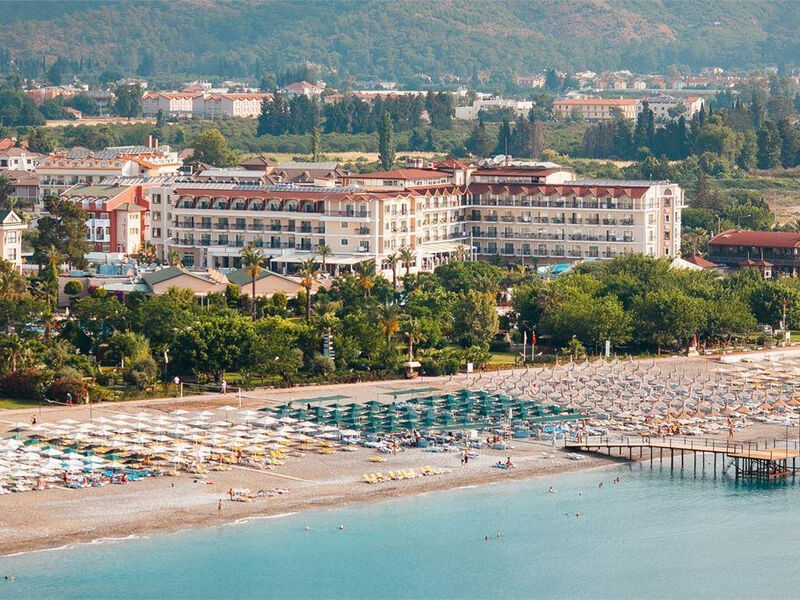 L'Oceanica Beach Resort