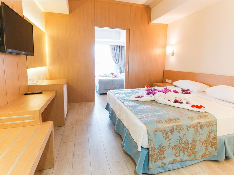 L'Oceanica Beach Resort