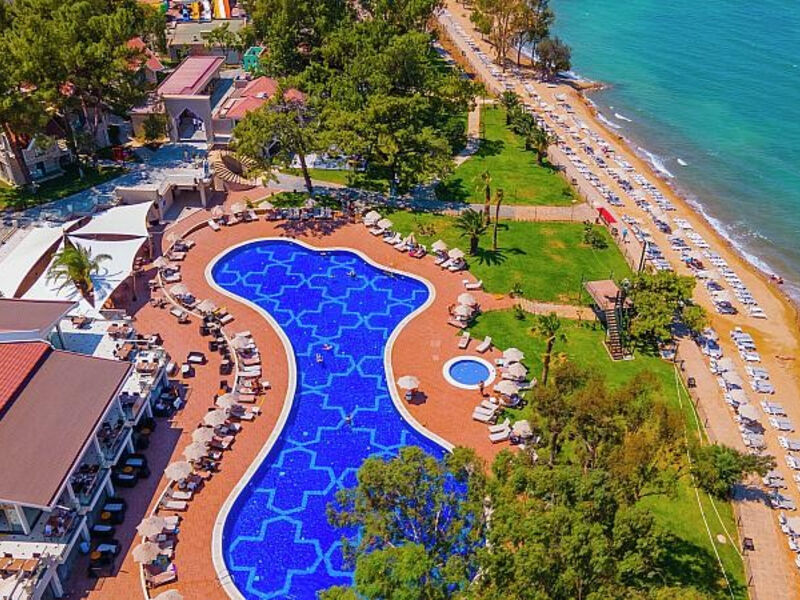 Long Beach Club Nature