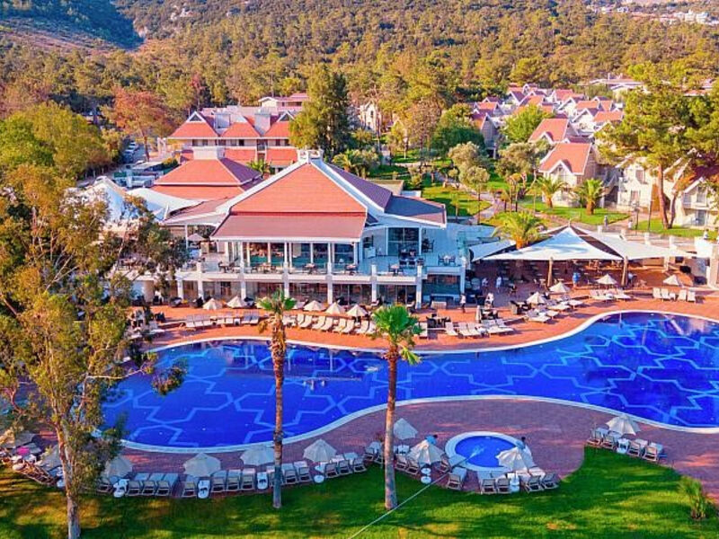 Long Beach Club Nature