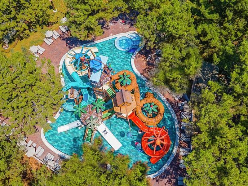 Long Beach Club Nature