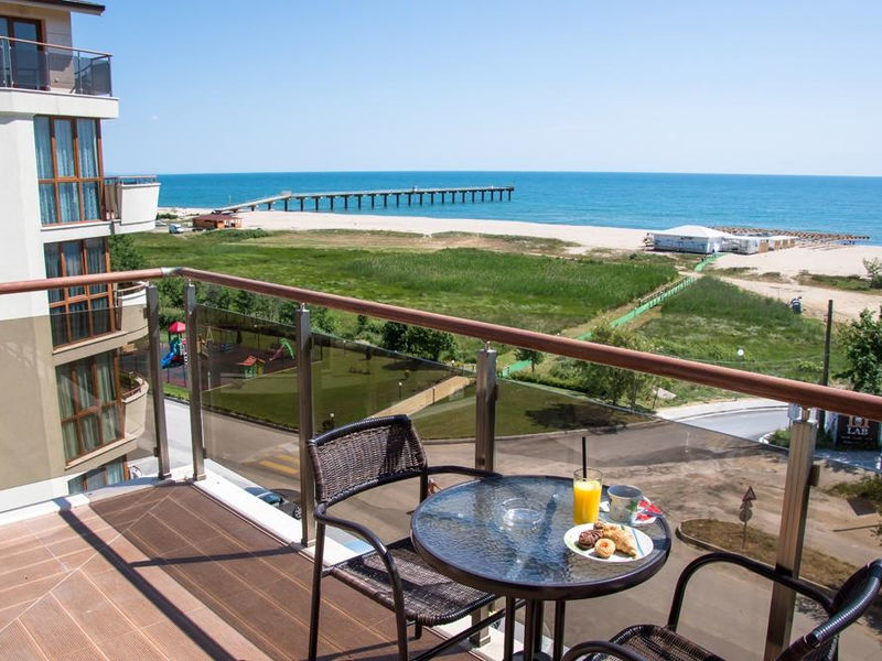 Long Beach Resort & Spa