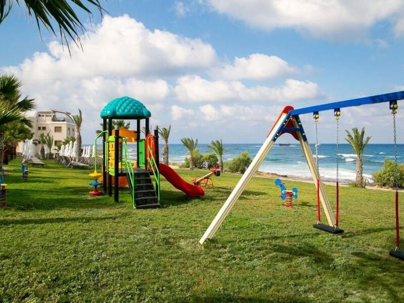 Louis Paphos Breeze