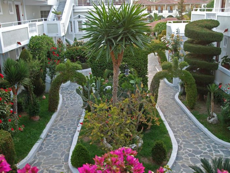 Louros Beach Hotel & Spa