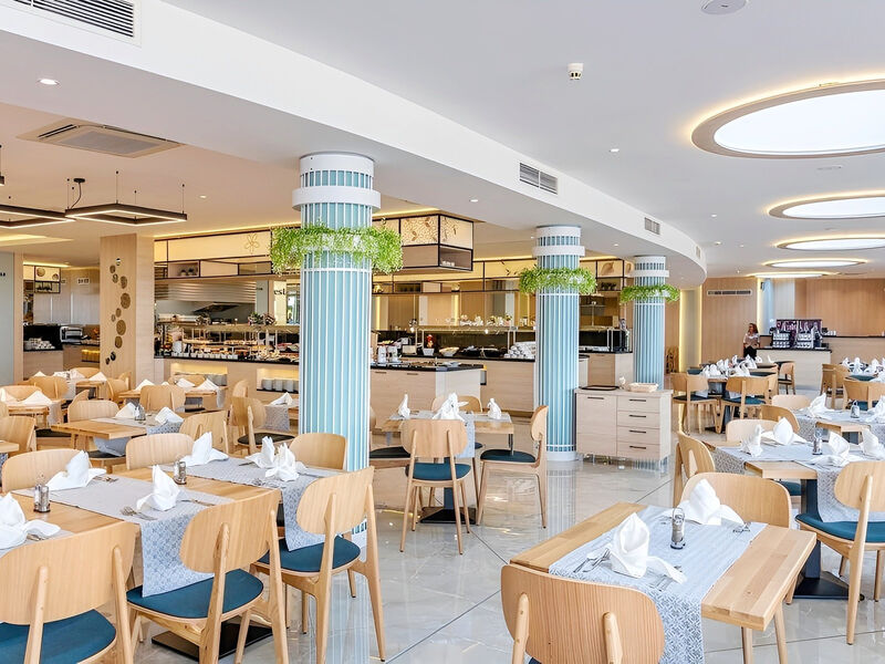 Sentido Neptun Beach