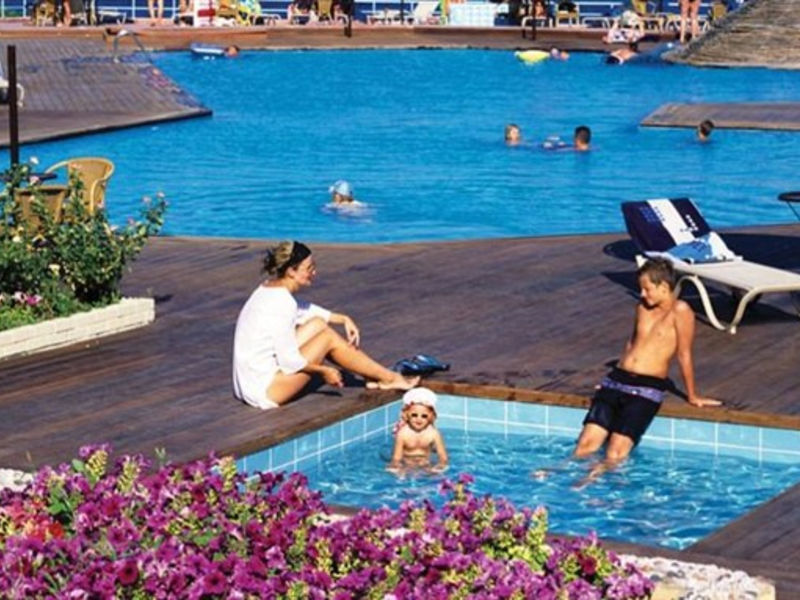 Lutania Beach