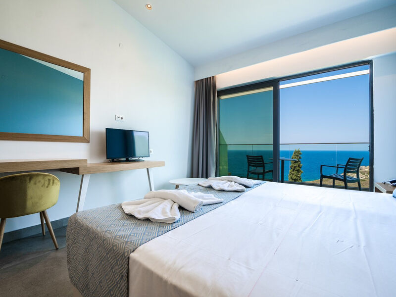 Lux* Grand Baie Resort & Residences