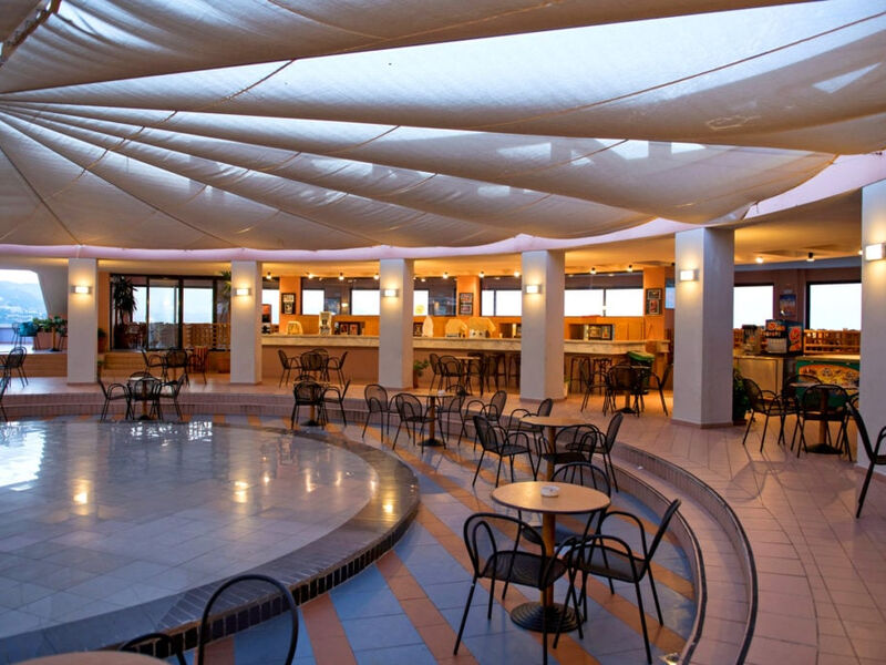 Lux* Grand Baie Resort & Residences