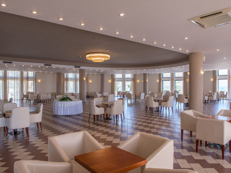 Lux* Grand Baie Resort & Residences