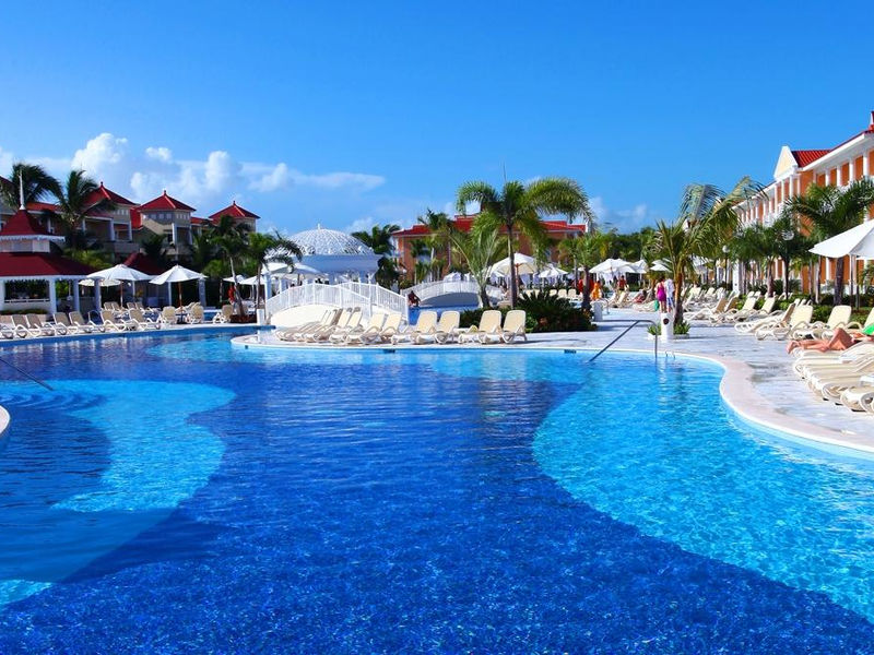 Luxury Bahia Principe Ambar Blue