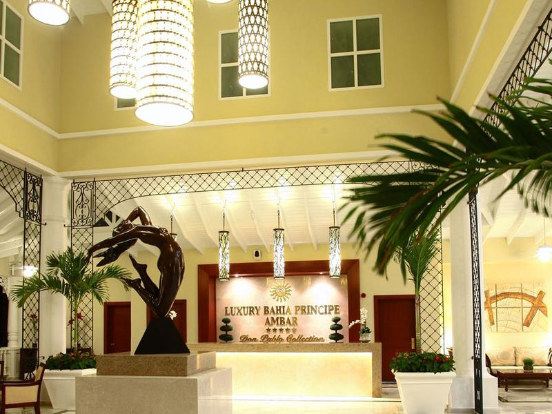 Luxury Bahia Principe Ambar Blue