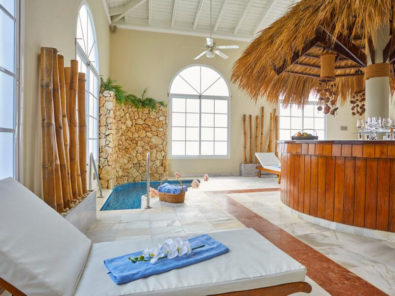 Luxury Bahia Principe Ambar Blue