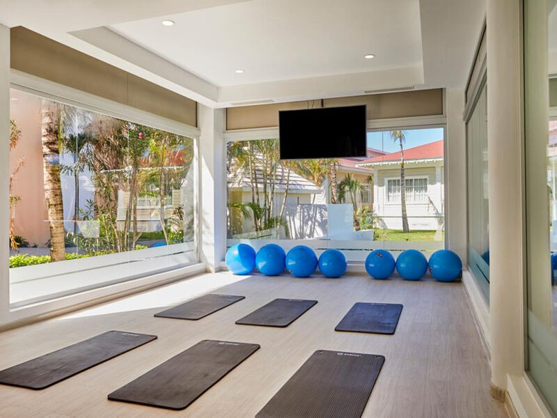 Luxury Bahia Principe Ambar Blue