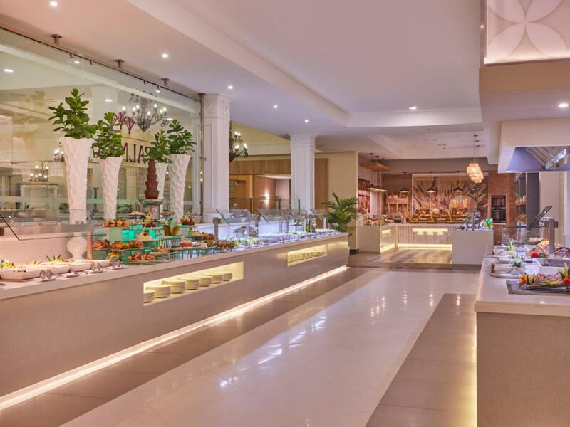 Luxury Bahia Principe Ambar Blue